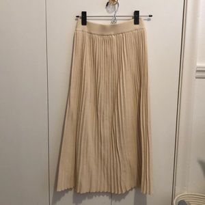 Chicwish sweater skirt.
